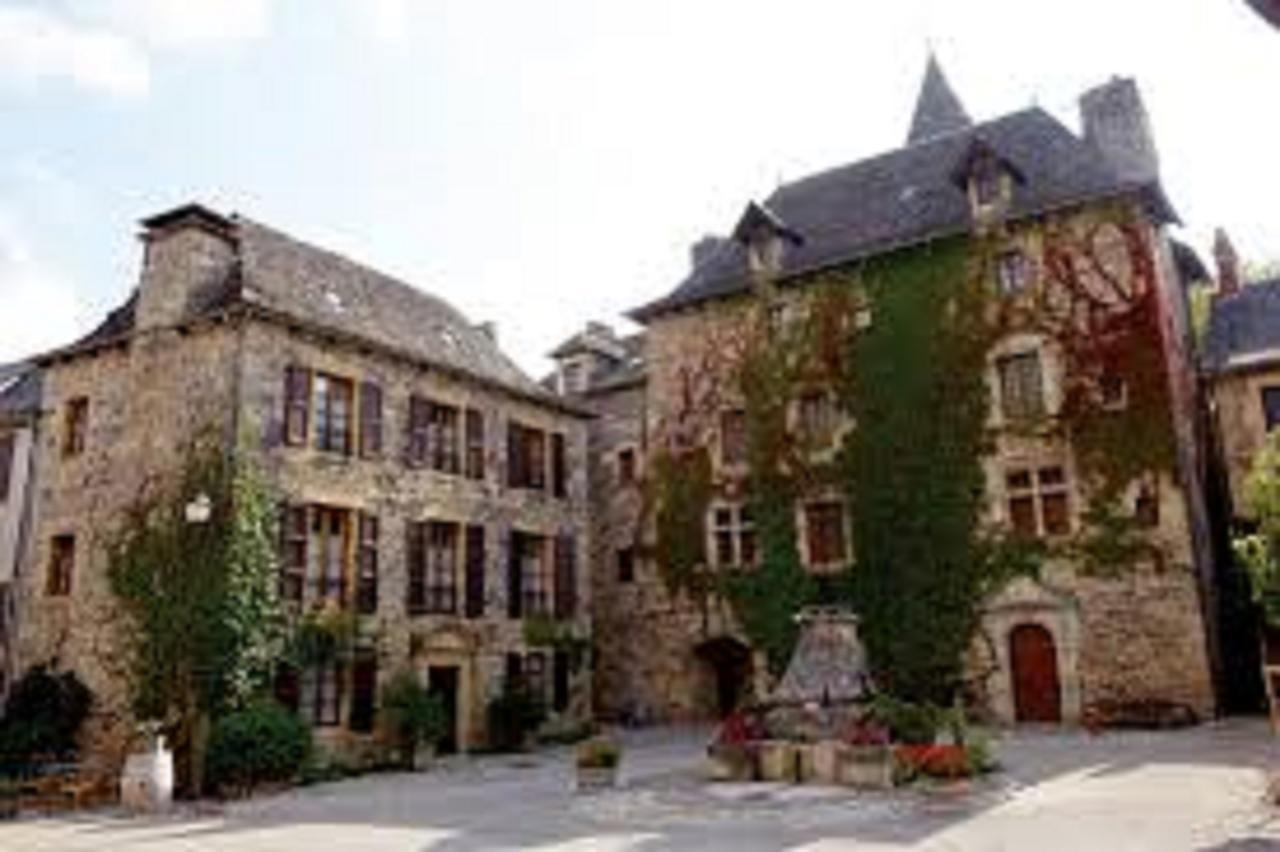 Hotel Bouloc Gabriac  Esterno foto